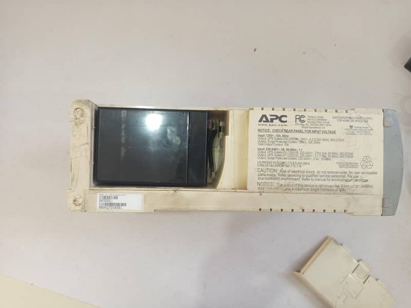 APC Back-UPS CS 500VA 5