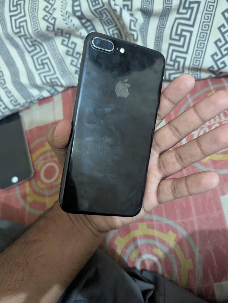 Apple iPhone 6S Plus 4