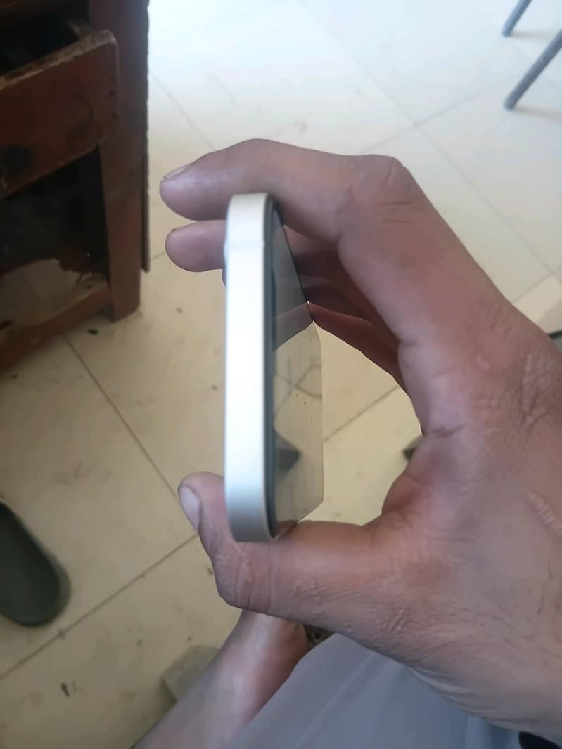Apple iPhone 12 2