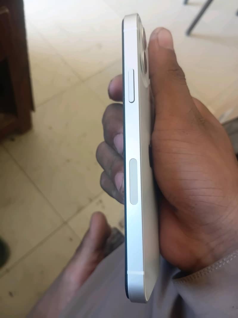 Apple iPhone 12 3
