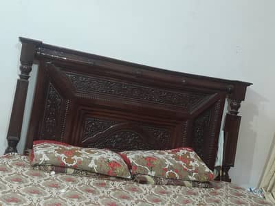 bed. . . dressing table. . . . . side tables