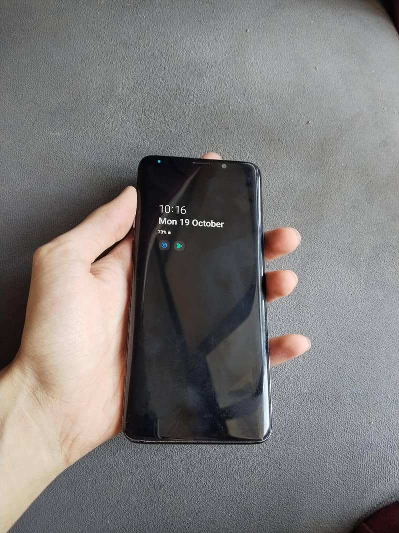 Samsung Mobile S9 Plus 5