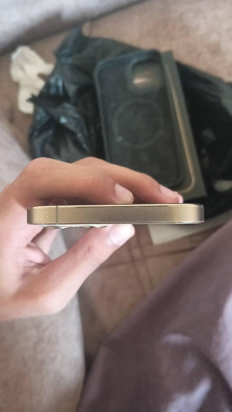 Apple iPhone 12 Pro 1