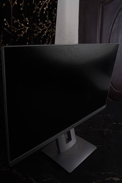 HP 27-Inch LED Monitor | Excellent Condition | Single Piece