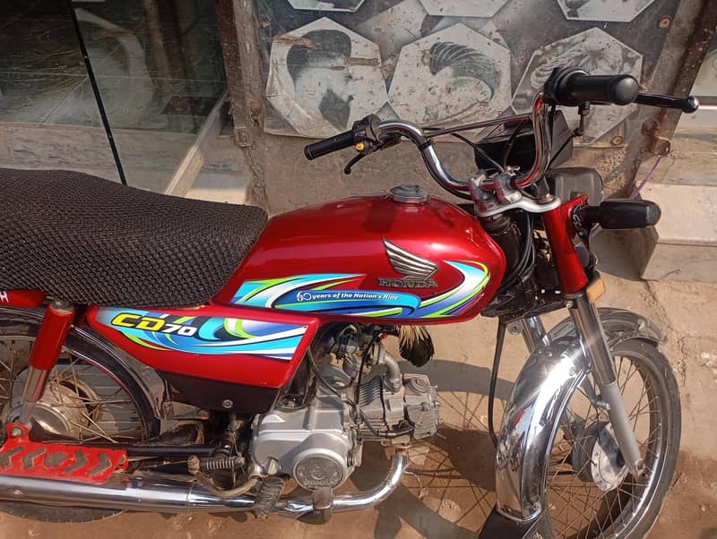 Honda CD70 0