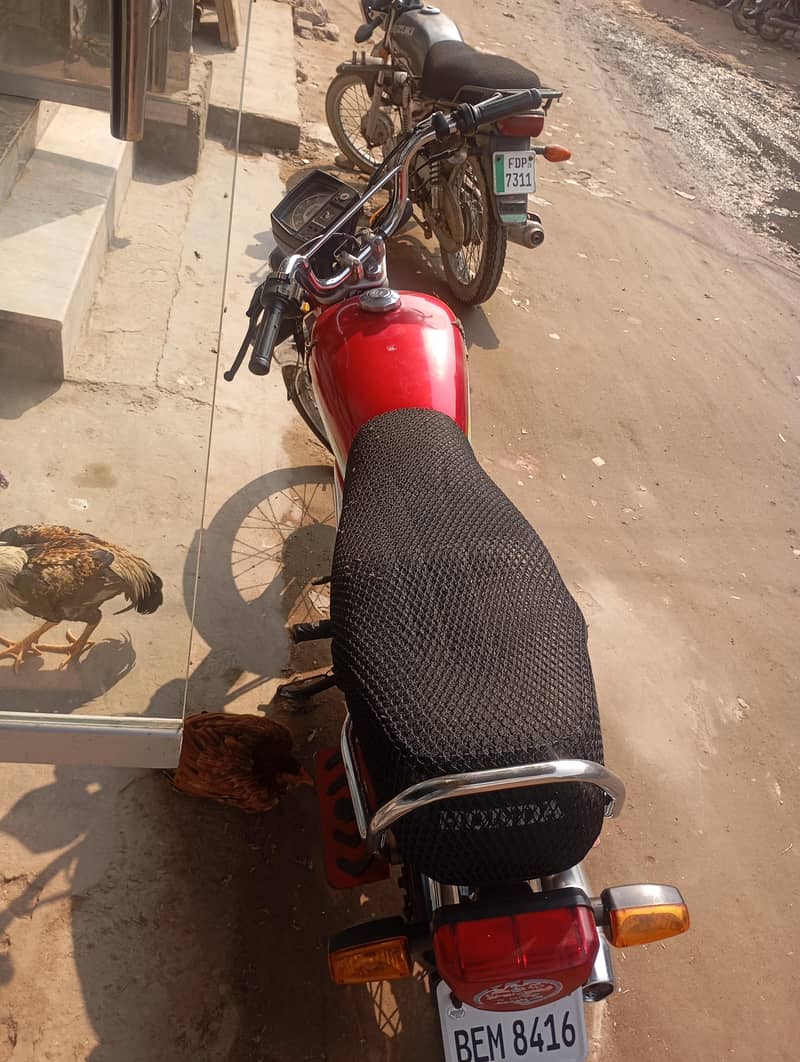 Honda CD70 3