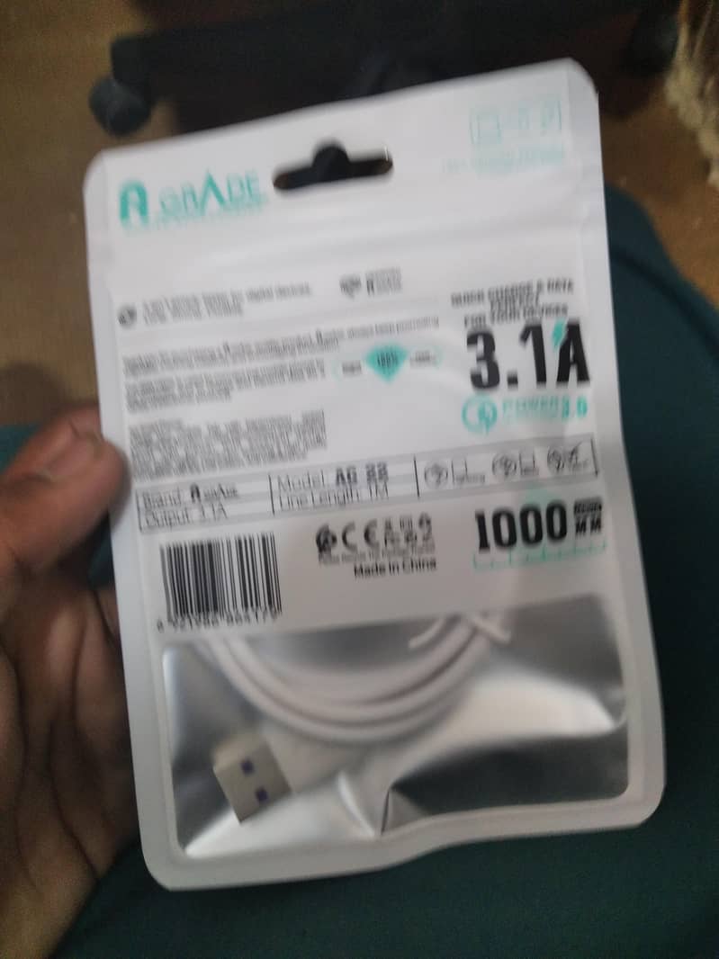 A Grade 3.1A C- type data cable 1