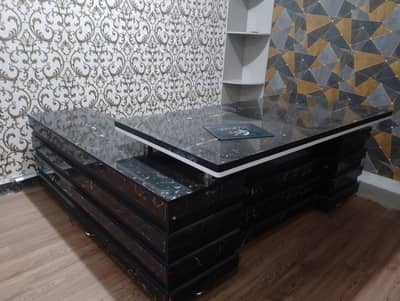 neat and clean table