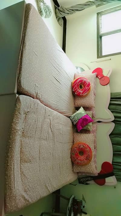 2 single bed