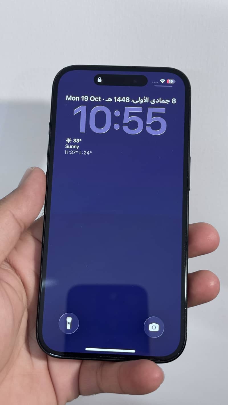 Apple iPhone 16 4