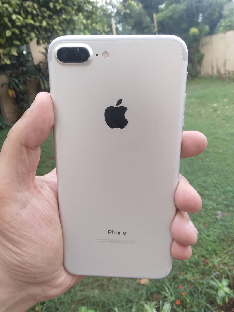 iphone 7plus 128gb Mint condition 0