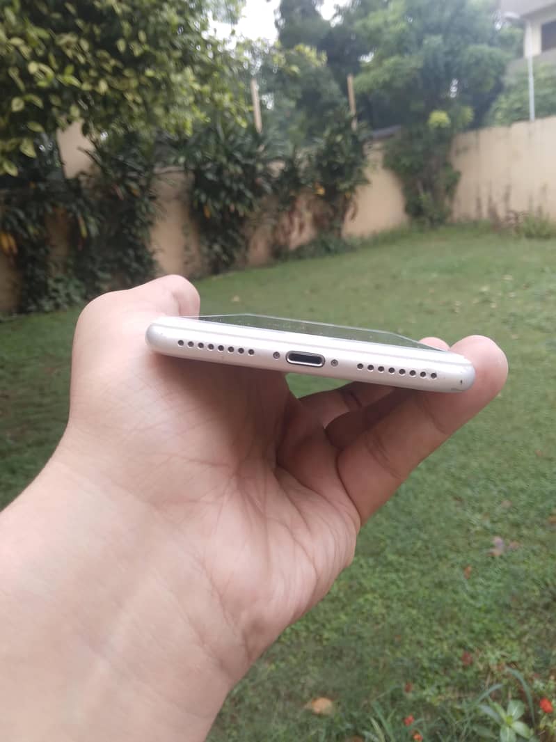 iphone 7plus 128gb Mint condition 2