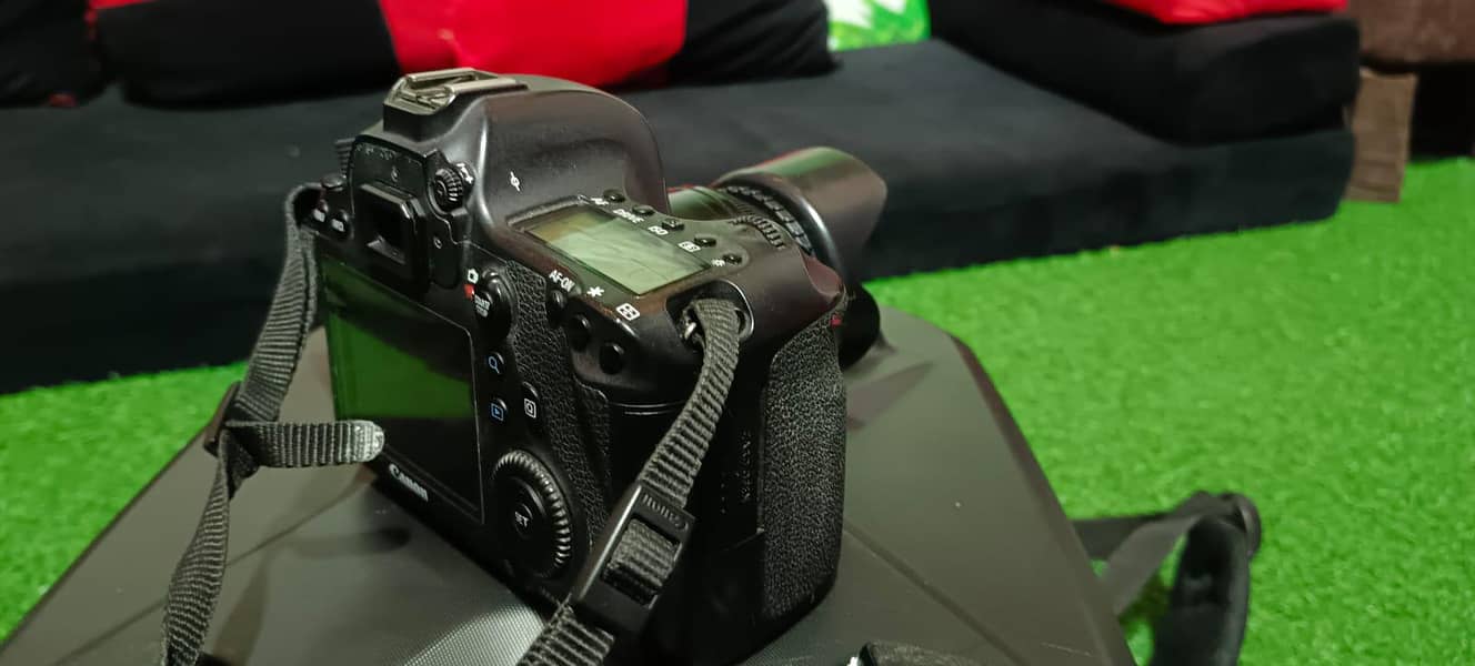 canon camera 6D full frame 5