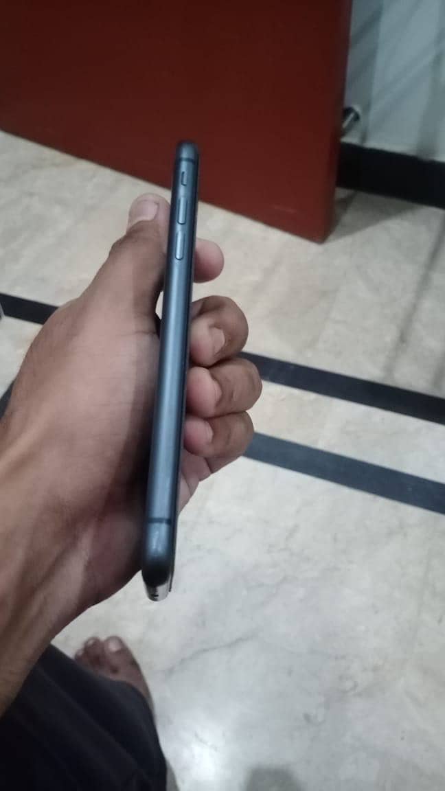 Apple iPhone 11 2