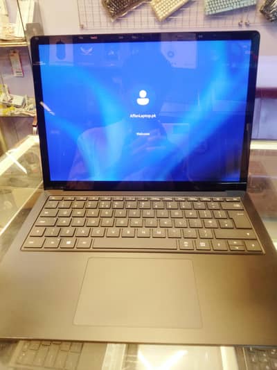 Microsoft surface laptop 3 I5 10th