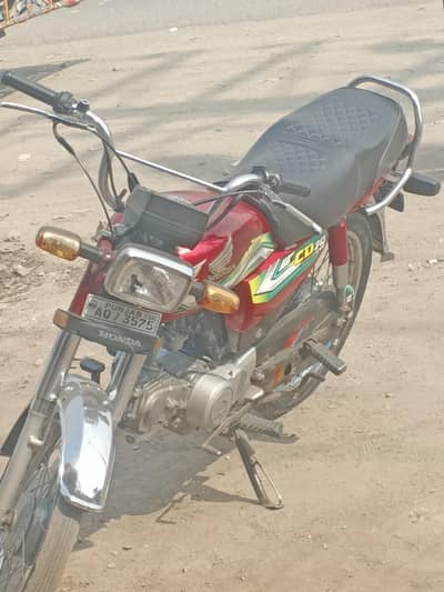 2022/2023 Honda CD 70. .