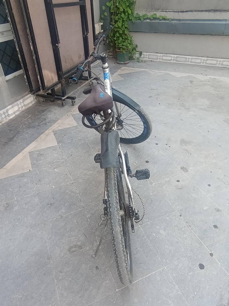 used bicycle 0