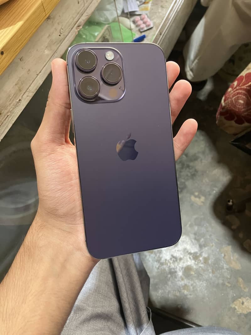 Apple iPhone 14 Pro Max 0