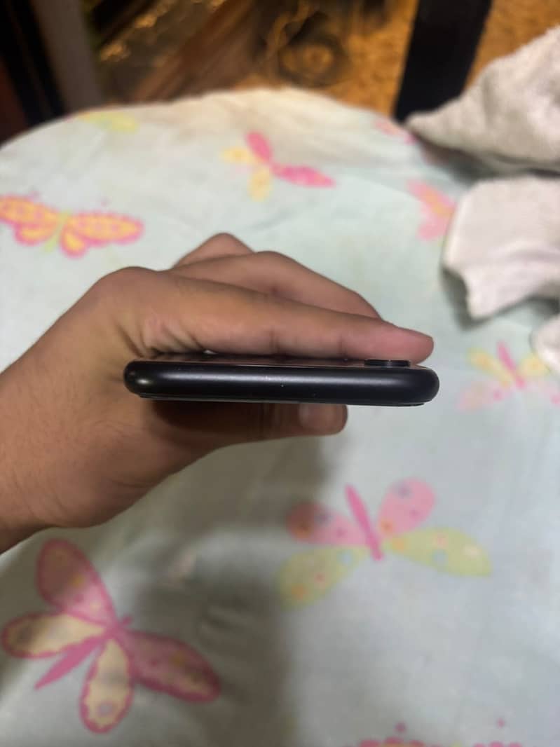 Apple iPhone XR 3