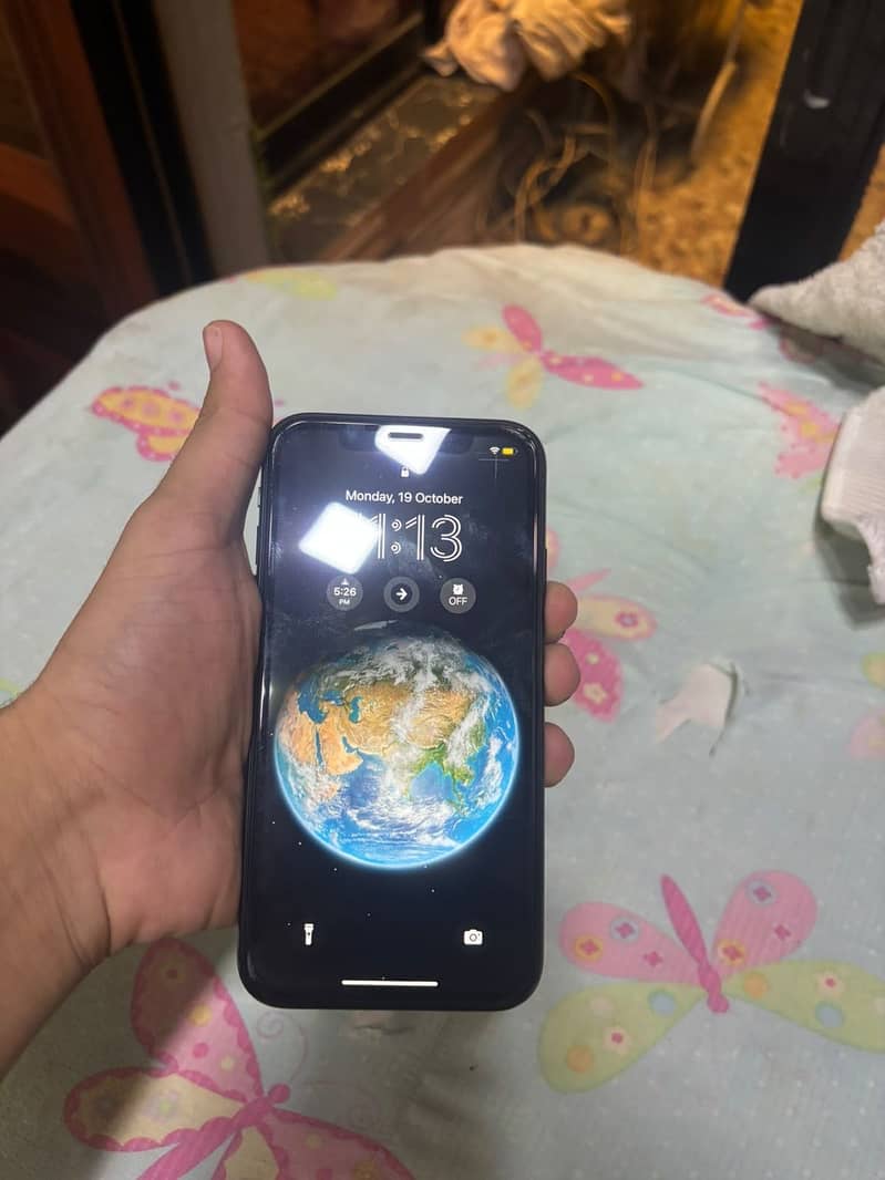 Apple iPhone XR 4
