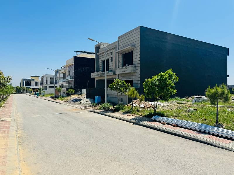 1 Kanal Plot In E Block Prime Location 5