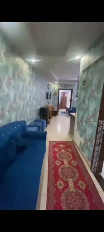 Beautiful independent apartment in prime location of Bahria town fully farnish best for living