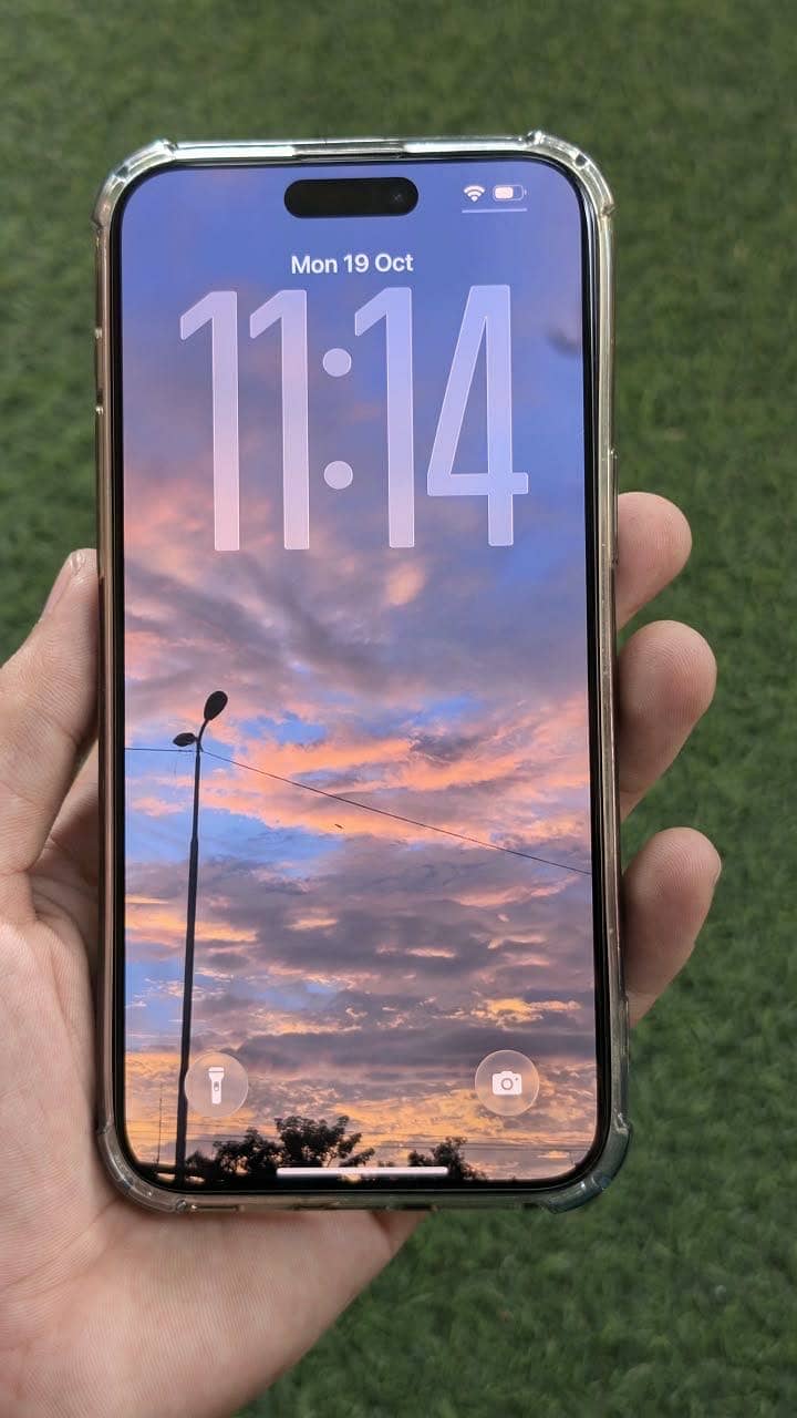 Apple iPhone 15 Pro Max 5