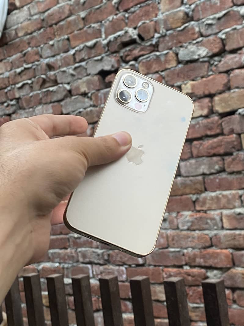 Apple iPhone 12 Pro 6