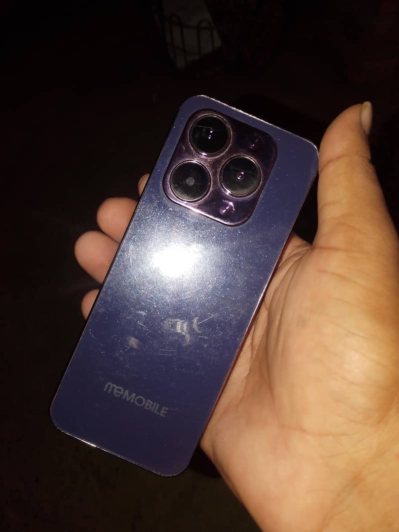 Me Mobile full box 1