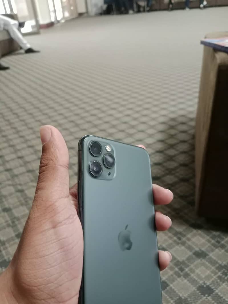 Apple iPhone 11 Pro Max 0