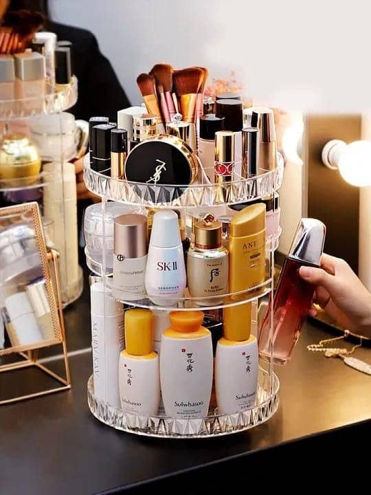 T  Acrylic rotating organizer