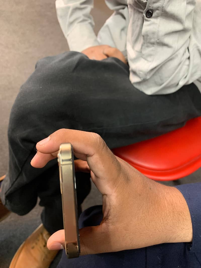 Apple iPhone 12 Pro 3