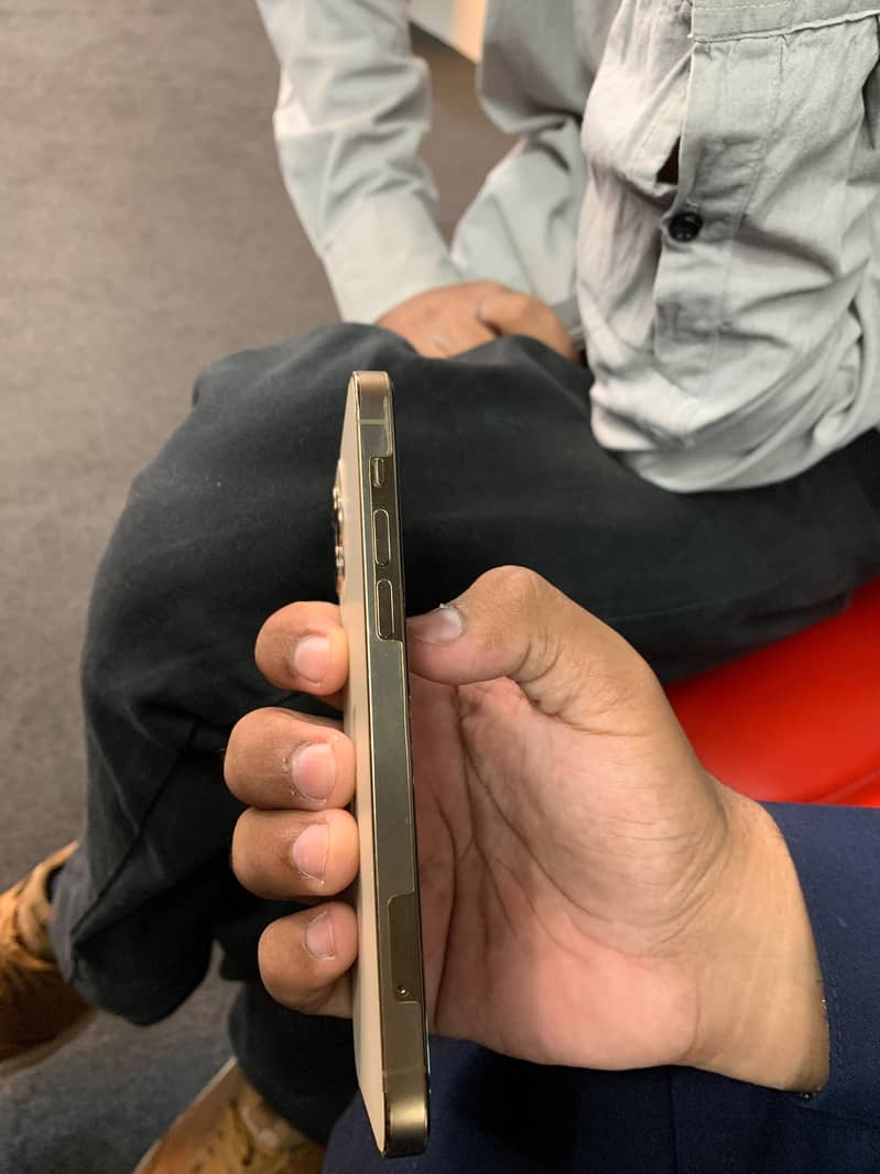 Apple iPhone 12 Pro 5
