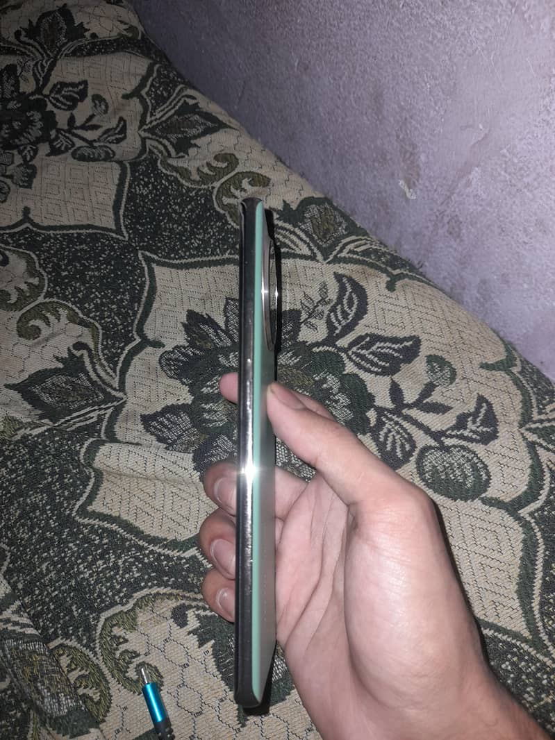 techno spark 20 pro Plus 1
