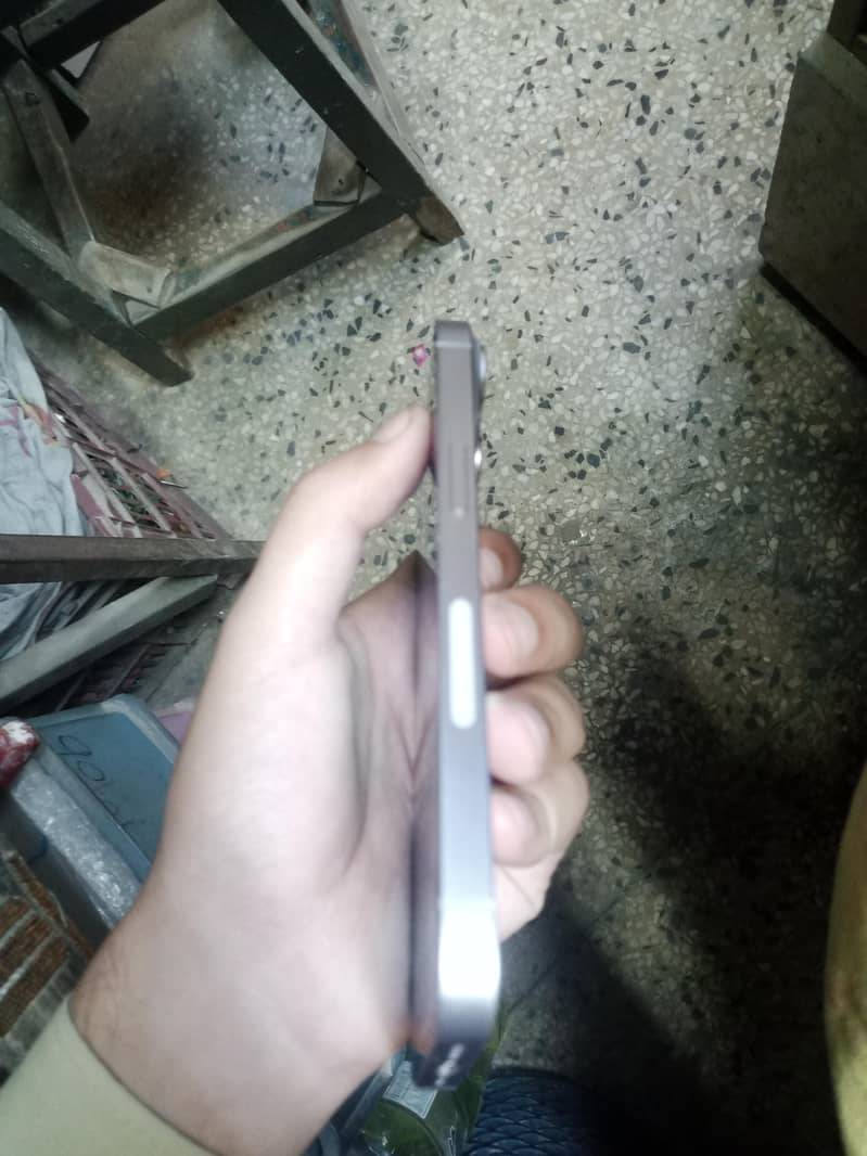 Apple iPhone 14 1