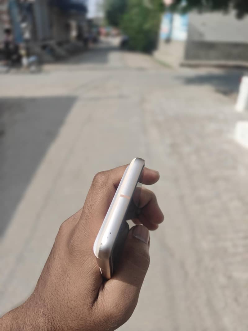 Google Pixel 8 For Sell 3