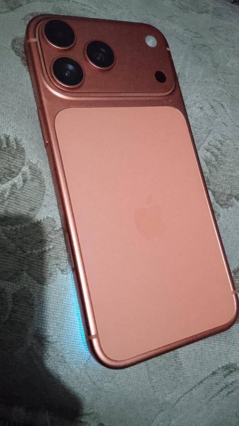 Apple iPhone 17 Pro Max 3