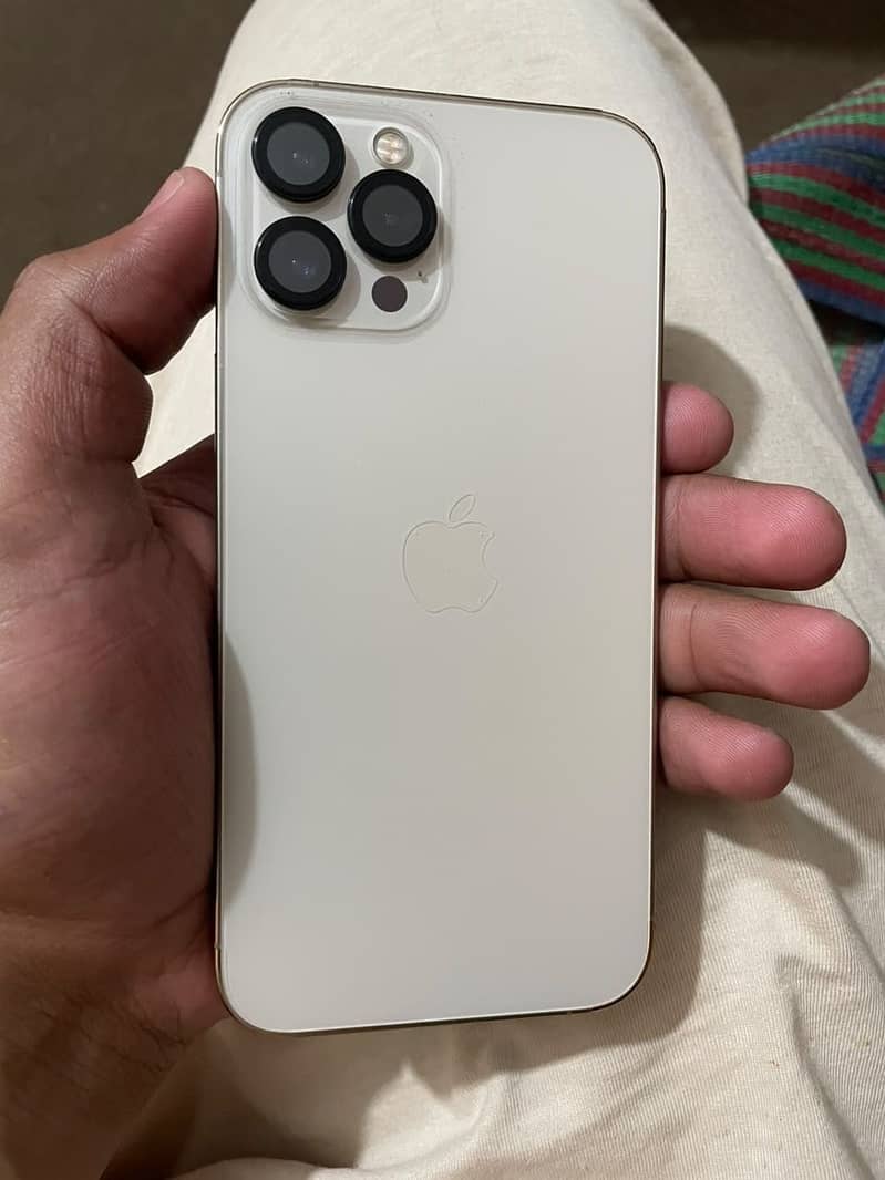 Apple iPhone 12 Pro Max 3