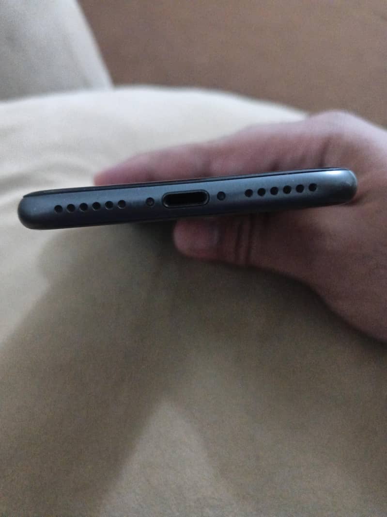 iphone 8 4
