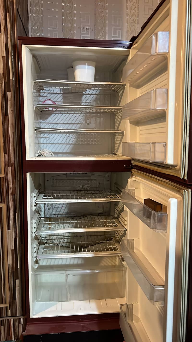 Refrigerator 0