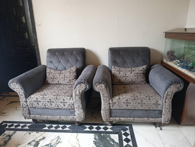 5 seater Sofa with Table 1