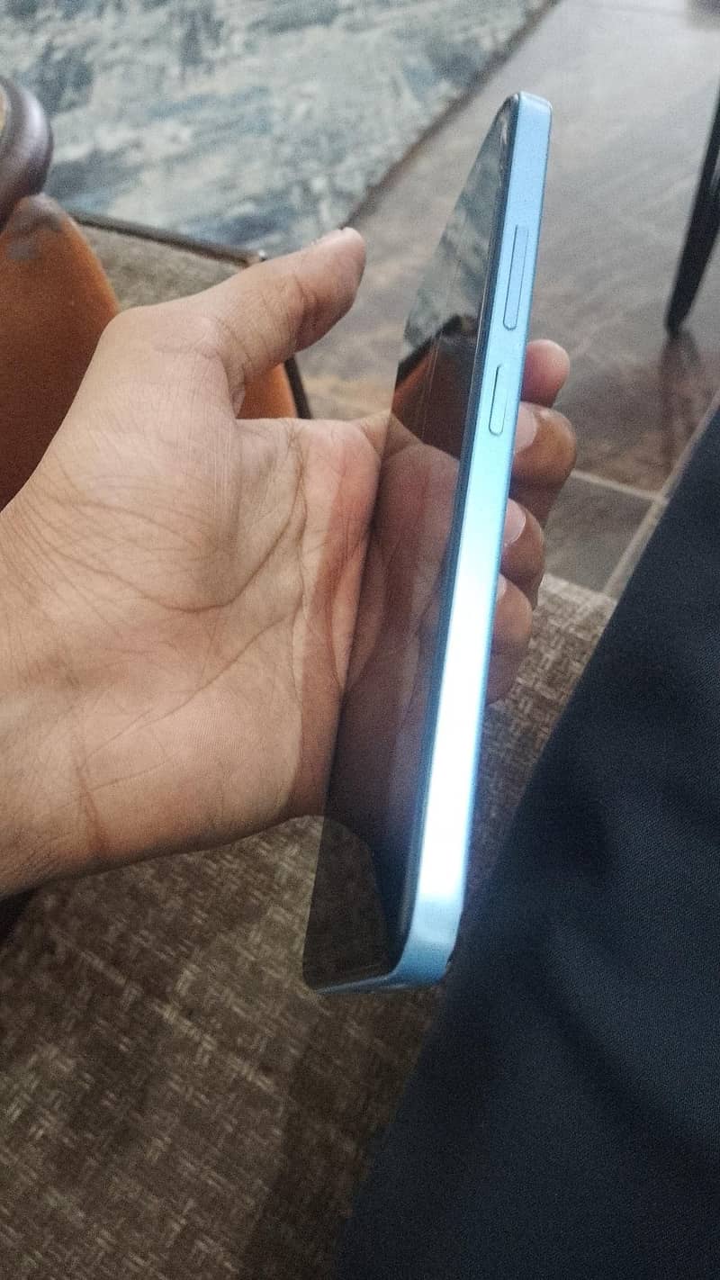Xiaomi Redmi 12 1