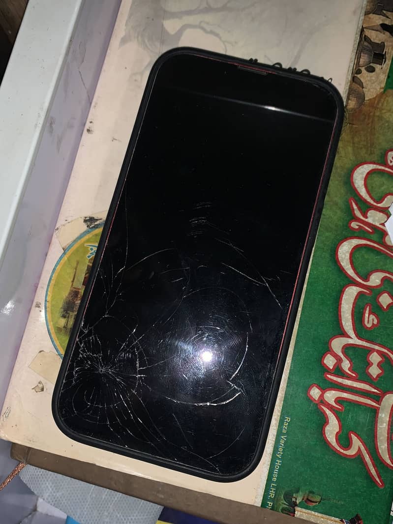 Apple iPhone 13 1