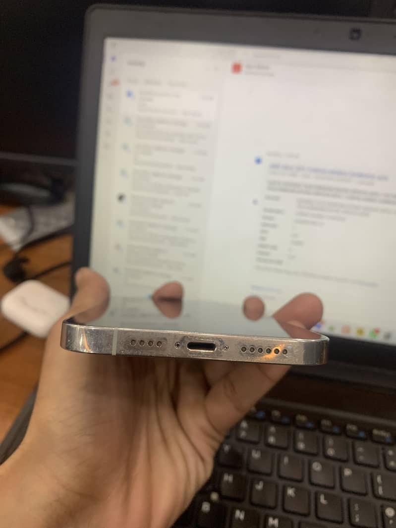 Apple iPhone 12 Pro Max 4