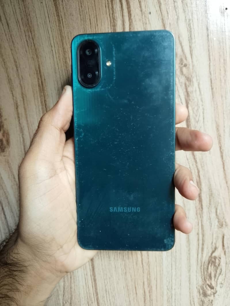 Samsung Mobile A07 1
