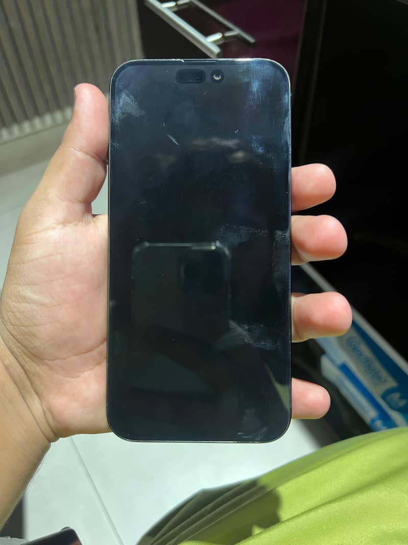 Apple iPhone 15 Pro Max 2