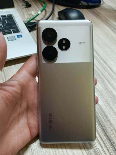 Realme GT Neo 6 SE --- 12/256 GB