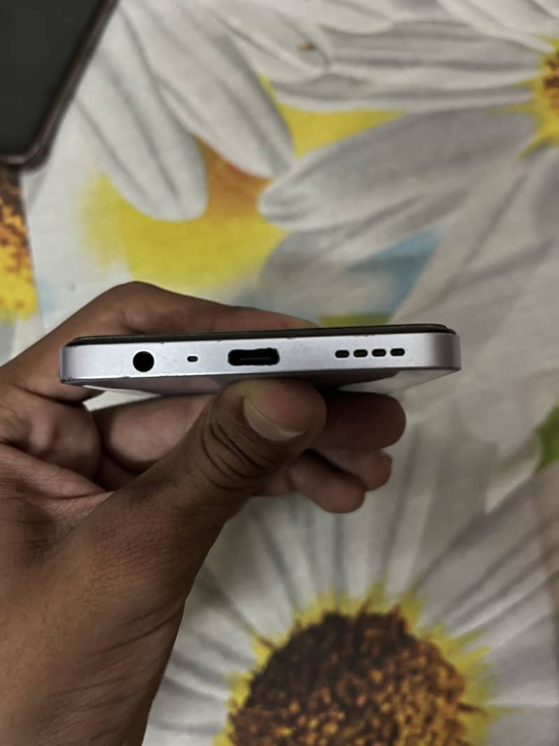Realme C65 2