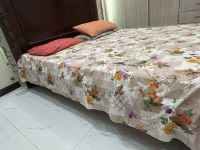 King size bed