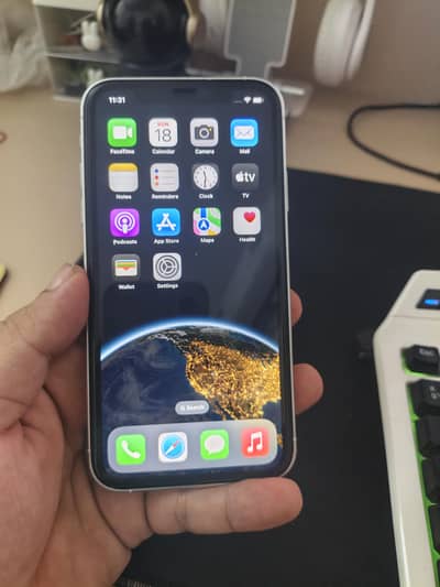 Apple iPhone xr converted 17 pro max